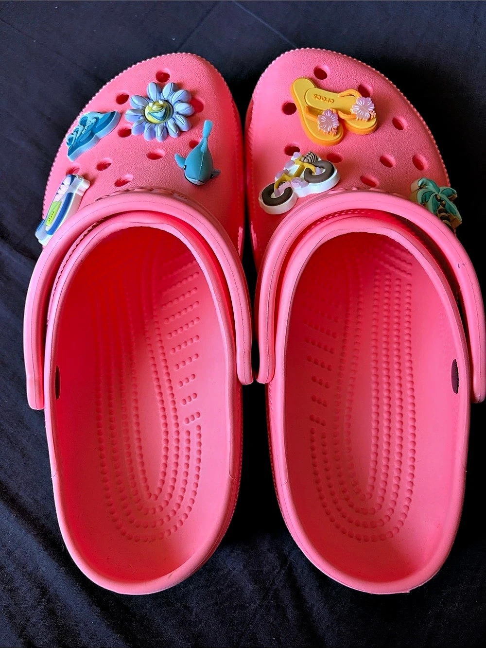 Crocs Classic Clog Women's Classic Guava Clogs US 10